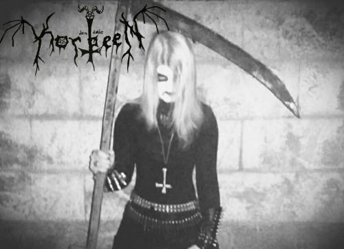 Ruins in the Hollow Woods